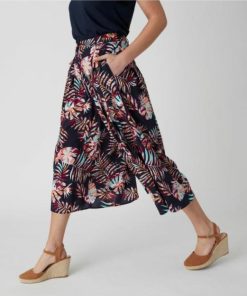 Enchantewear.shop2384a41d4f 4