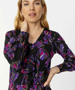 Enchantewear.shop54258370e2 2