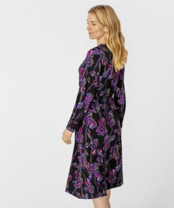 Enchantewear.shop54258370e2 3