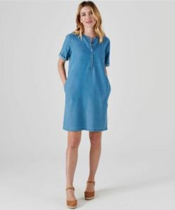 Enchantewear.shop70801d09fd 4