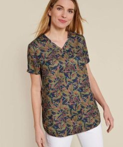 Enchantewear.shop815d77c082 1