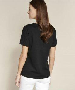 Enchantewear.shop85bf75a4e3 4