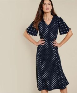 Enchantewear.shopc0cd8c4215 1