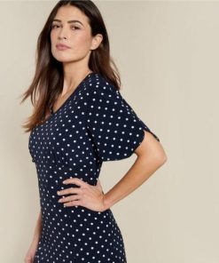 Enchantewear.shopc0cd8c4215 2