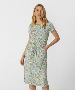 Enchantewear.shopc9e73ae409 1