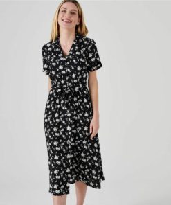 Enchantewear.shopfab1372978 1